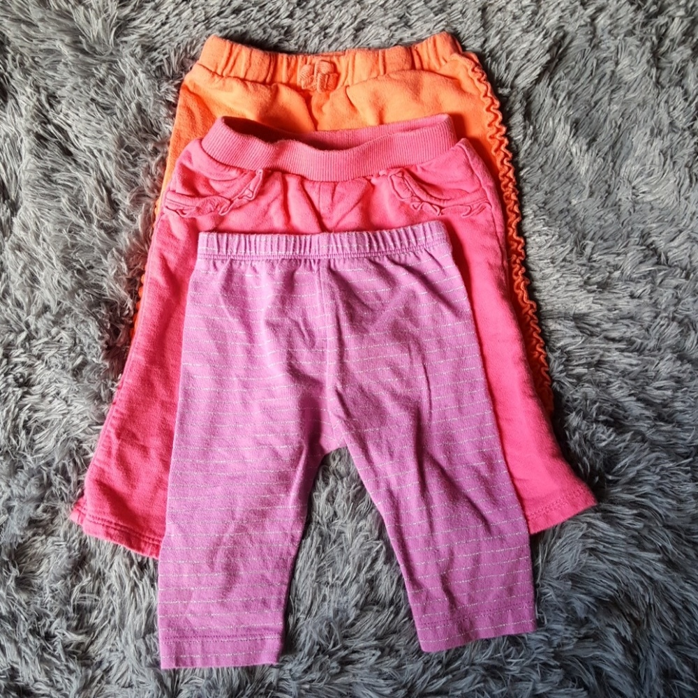 3 pairs of pants